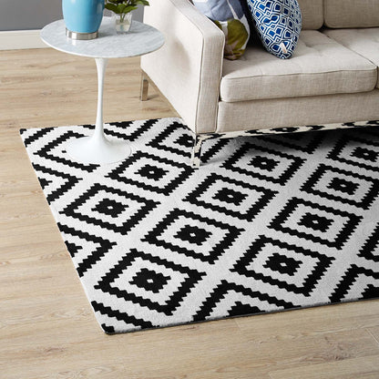 Alika Abstract Diamond Trellis 5x8 Area Rug by Modway