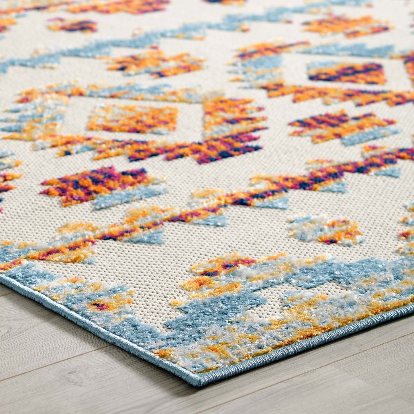 Reflect Takara Abstract Diamond Moroccan Trellis 5x8 Indoor and Outdoor Area Rug by Modway