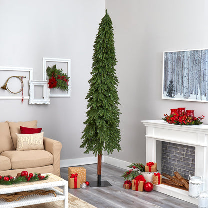 9' Gr& Alpine Artificial Christmas Tree w/ 600 Clear Lights & 1183 Bendable