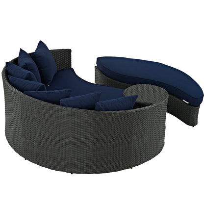 Sojourn Outdoor Patio Sunbrella¨ Daybed by Modway