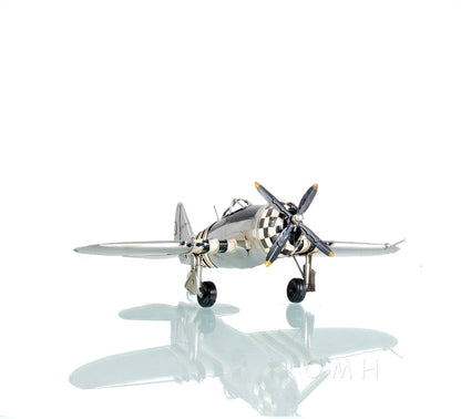 1943 Republic P-47 Bomber-Fighter