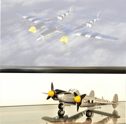 1941 Lockheed P-38 Lightning Fighter