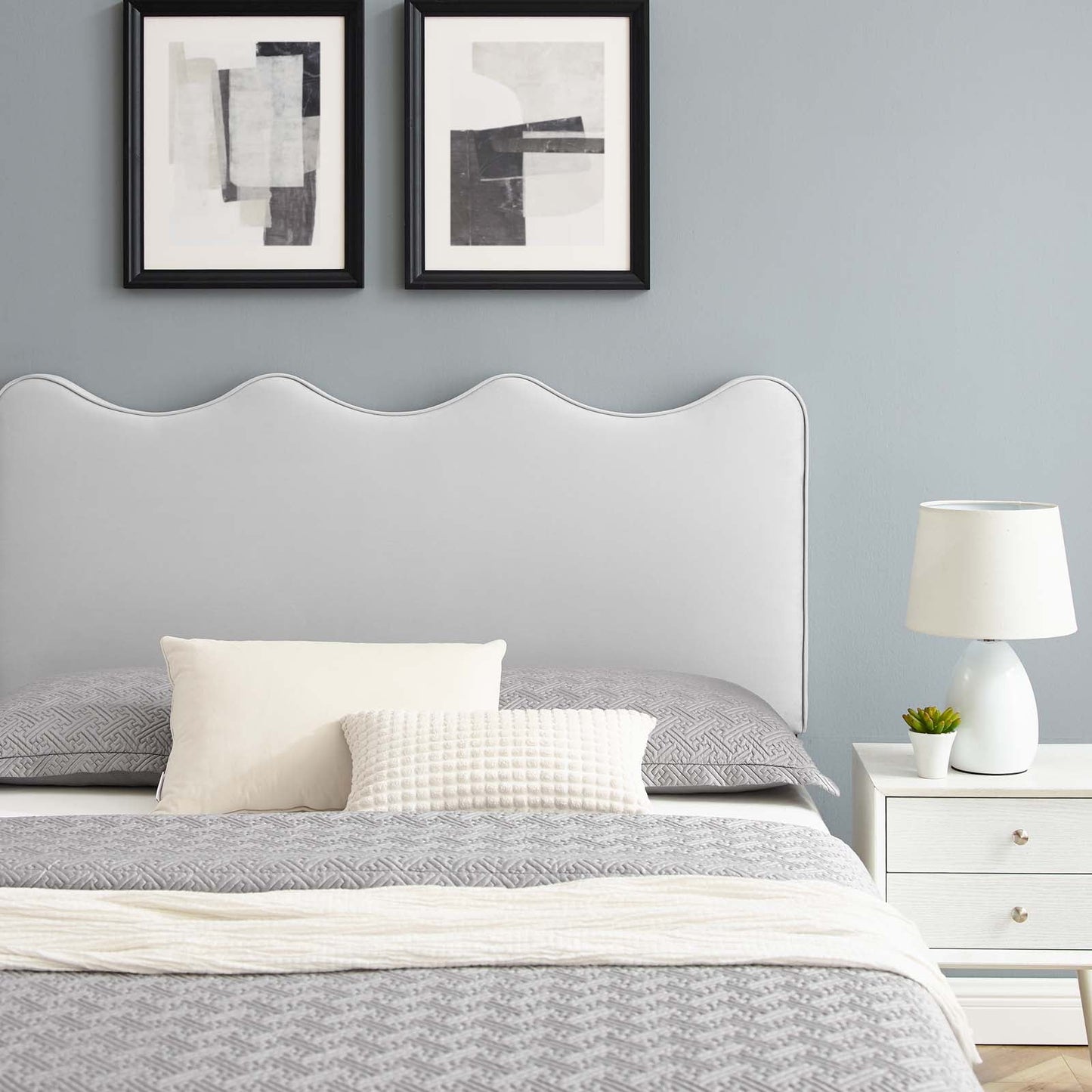 Current Performance Velvet King Platform Bed by Modway