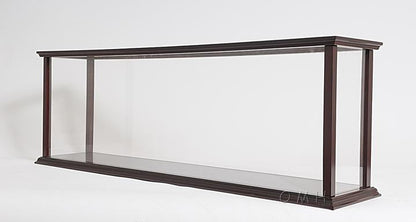 Display Case for Cruise Liner Mid