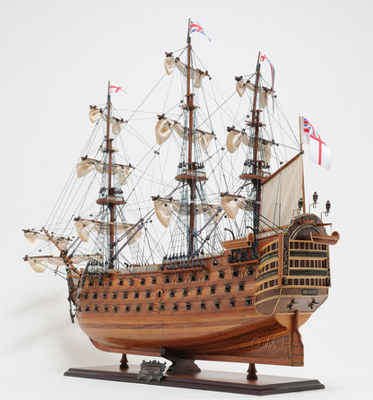 HMS Victory Large With Table Top Display Case