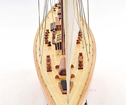Endeavour 40