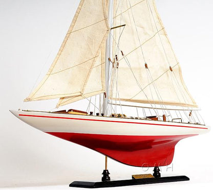 Endeavour Yacht Painted 24